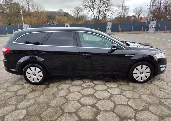 Ford Mondeo cena 29600 przebieg: 230000, rok produkcji 2013 z Góra małe 379